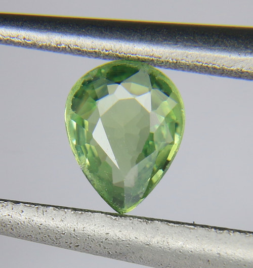 0.26ct Sapphire Light Green
