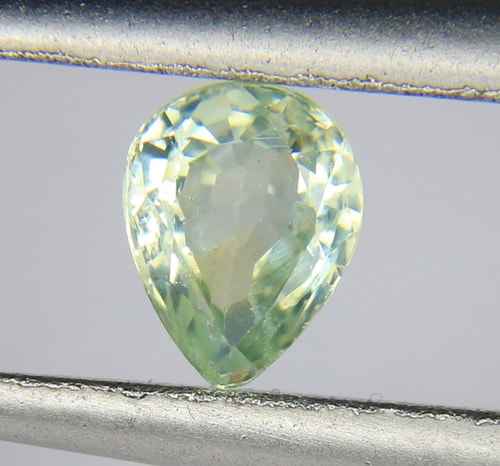0.26ct Sapphire Light Green