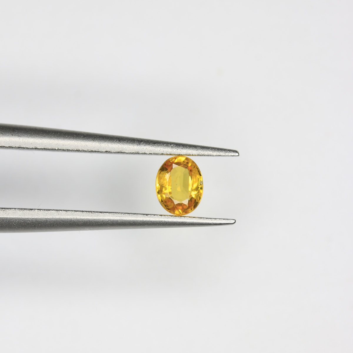 0.28ct Sapphire Yellow - alternate view 2