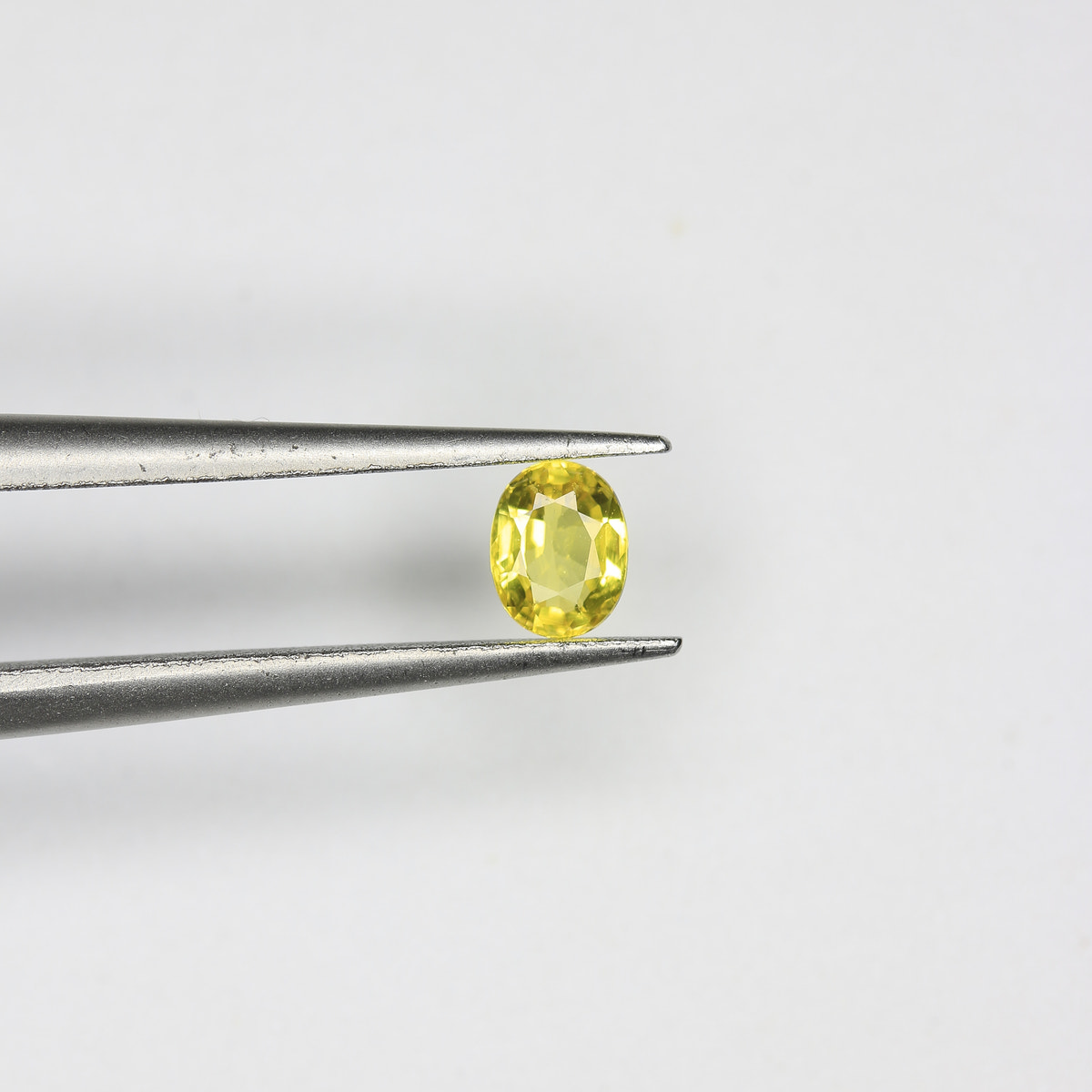 0.31ct Sapphire Yellow - alternate view 2