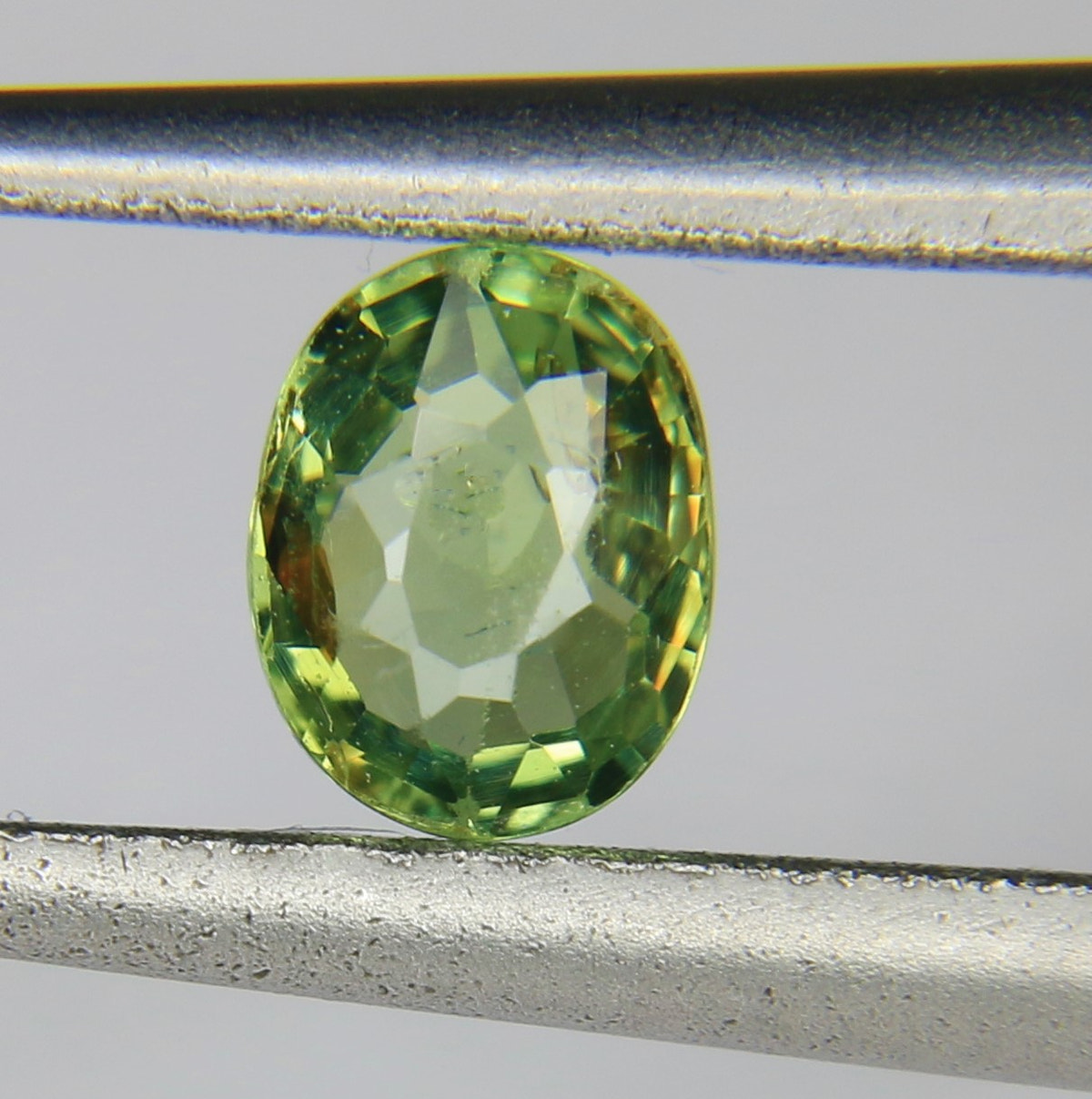 0.39ct Sapphire Light Green
