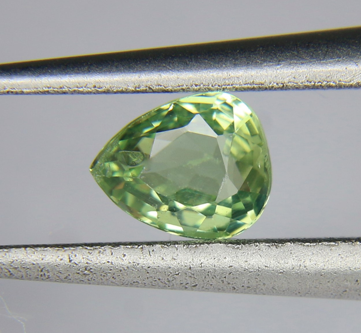 0.3ct Sapphire Light Green