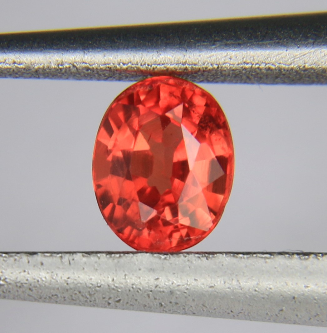 0.3ct Sapphire Songea - alternate view 2