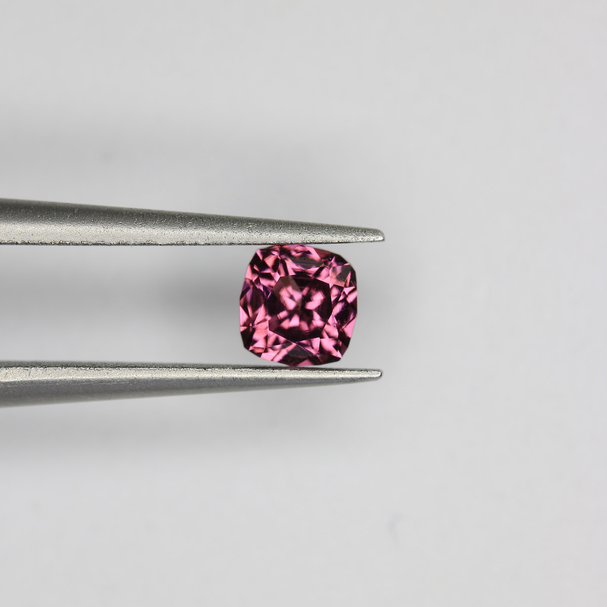 0.43ct Garnet Pink - alternate view 2