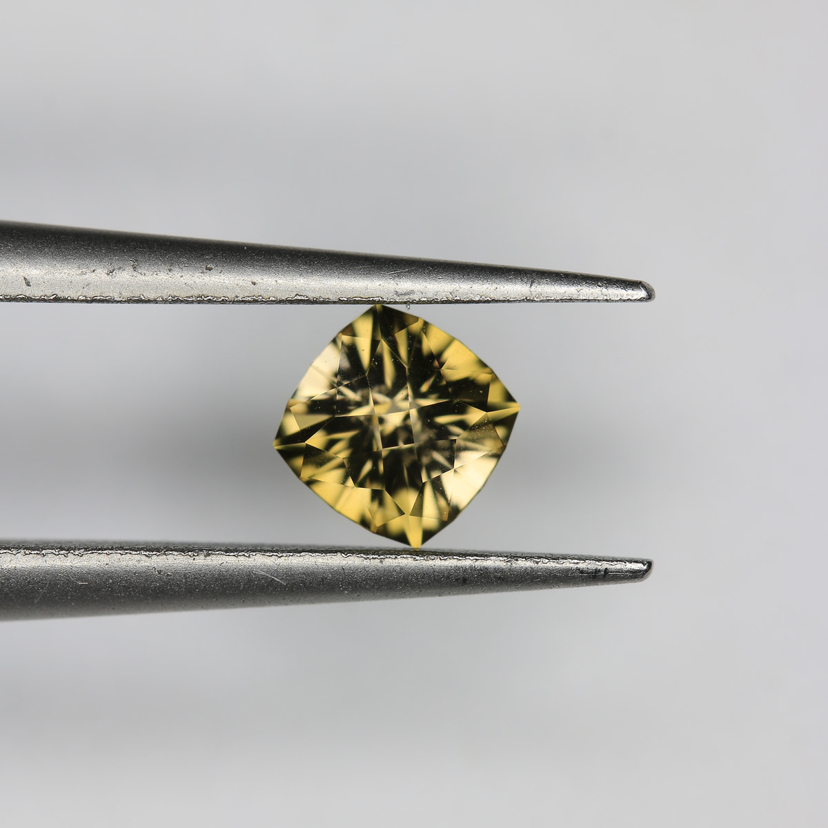 0.47ct Tourmaline Bronze - alternate view 4