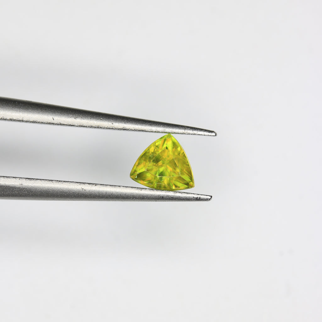 0.4ct Sphene - alternate view 2