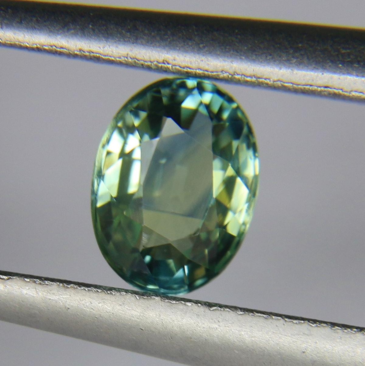 0.55ct Sapphire Light Green