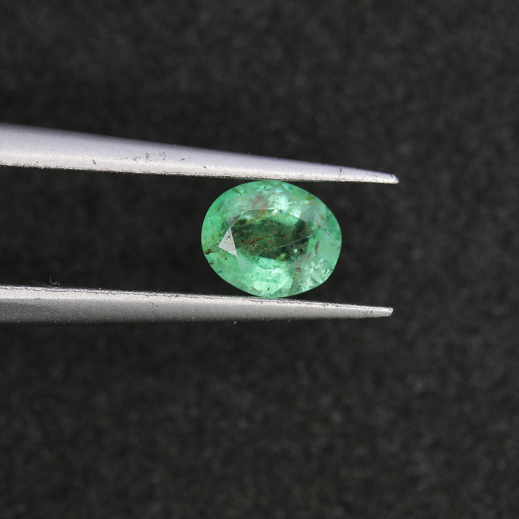 0.57ct Emerald Zambian - alternate view 2