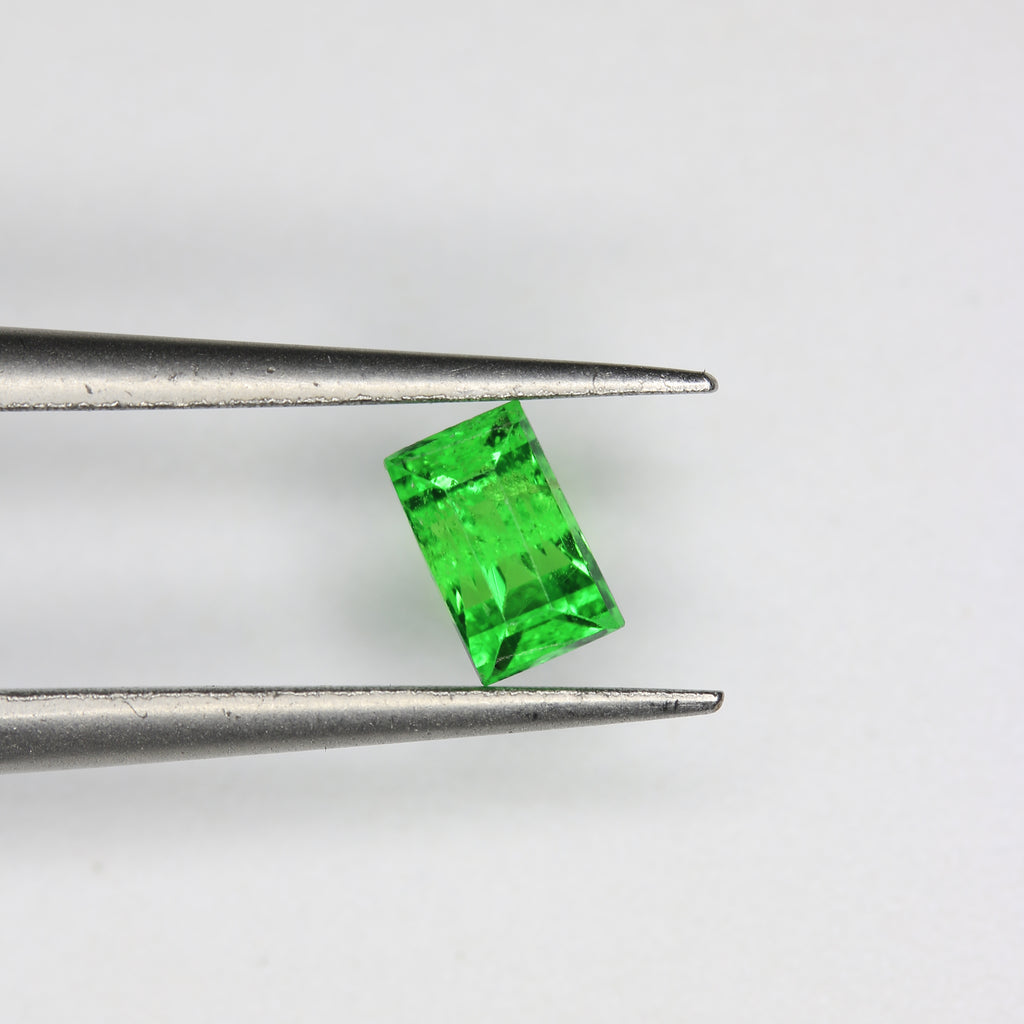 0.58ct Garnet Tsavorite - alternate view 2