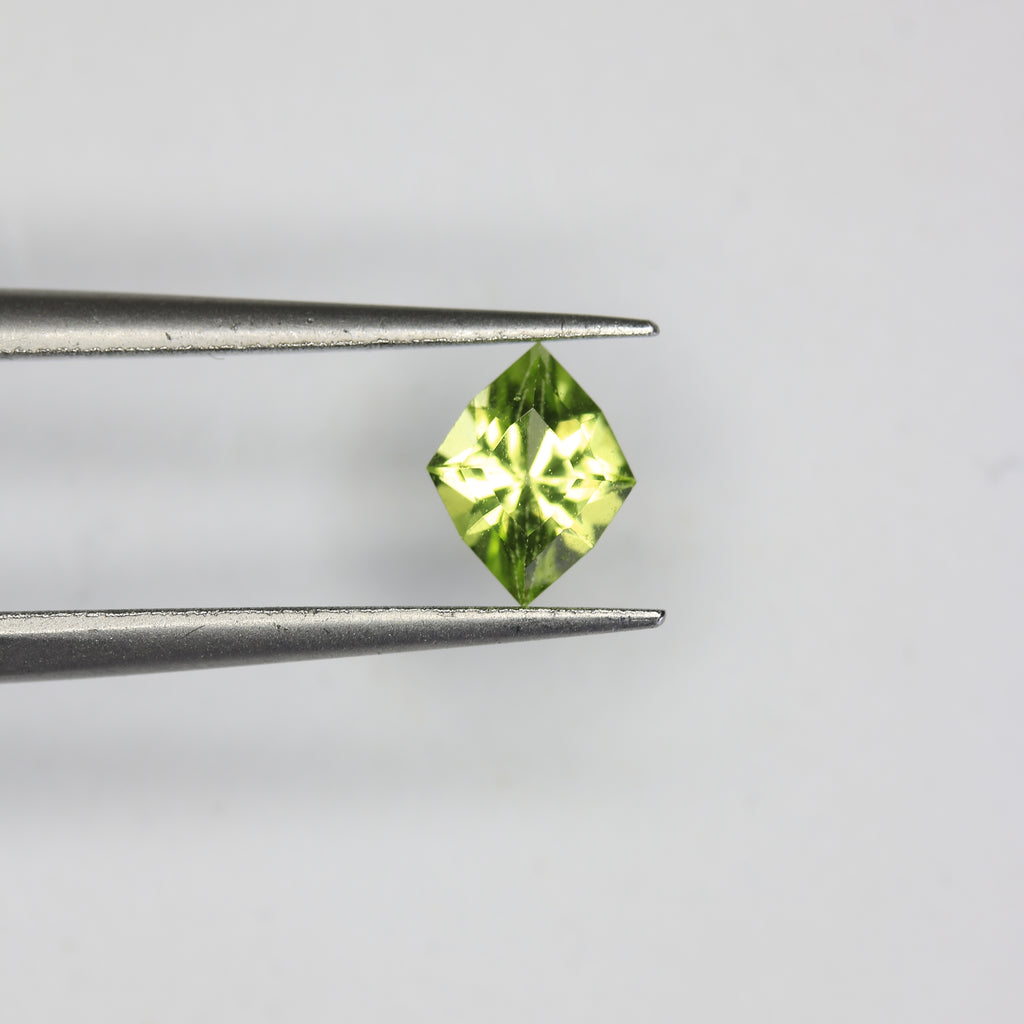 0.59ct Peridot