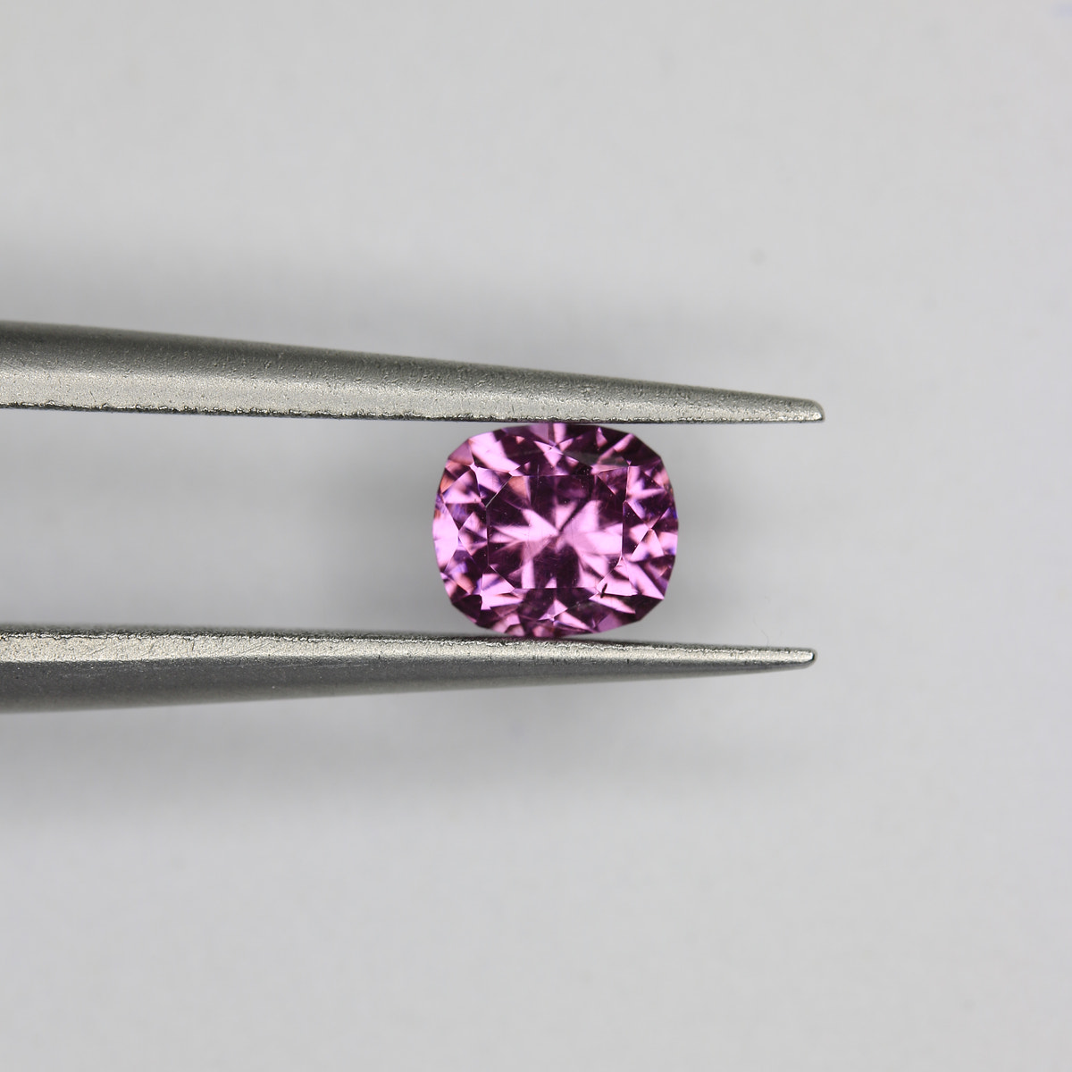 0.61ct Garnet Pink
