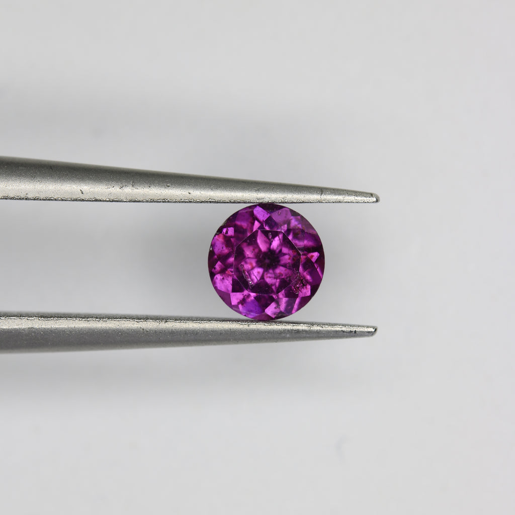 0.61ct Garnet Purple - alternate view 2
