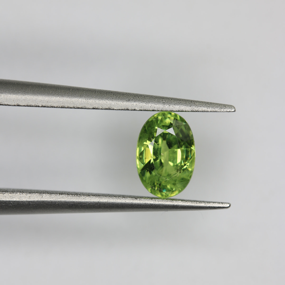 0.64ct Garnet Demantoid - alternate view 5