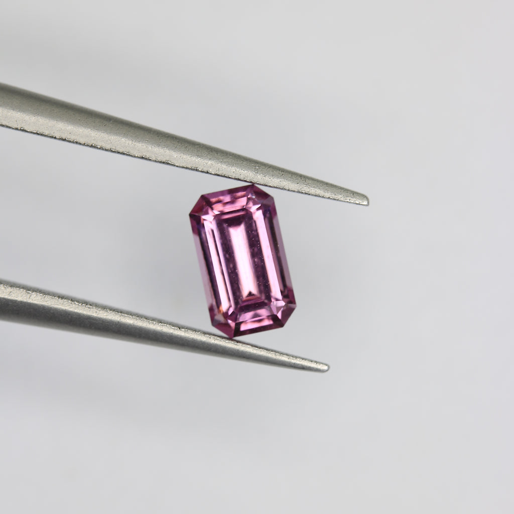 0.65ct Garnet - alternate view 2
