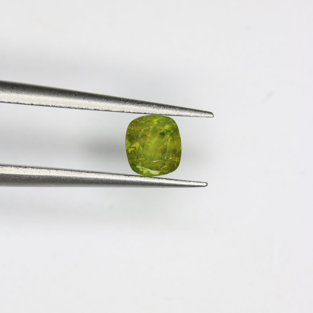 0.65ct Sphene - alternate view 2