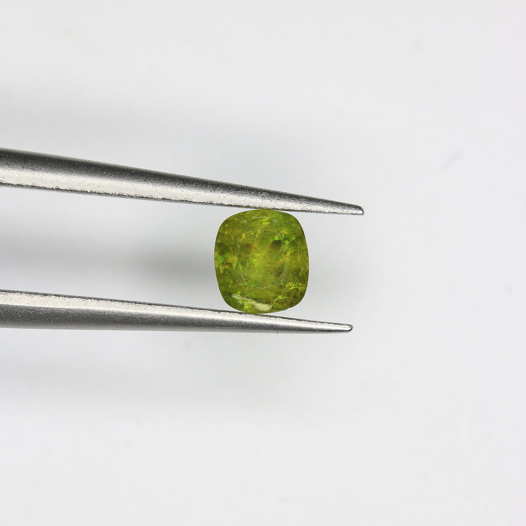 0.65ct Sphene