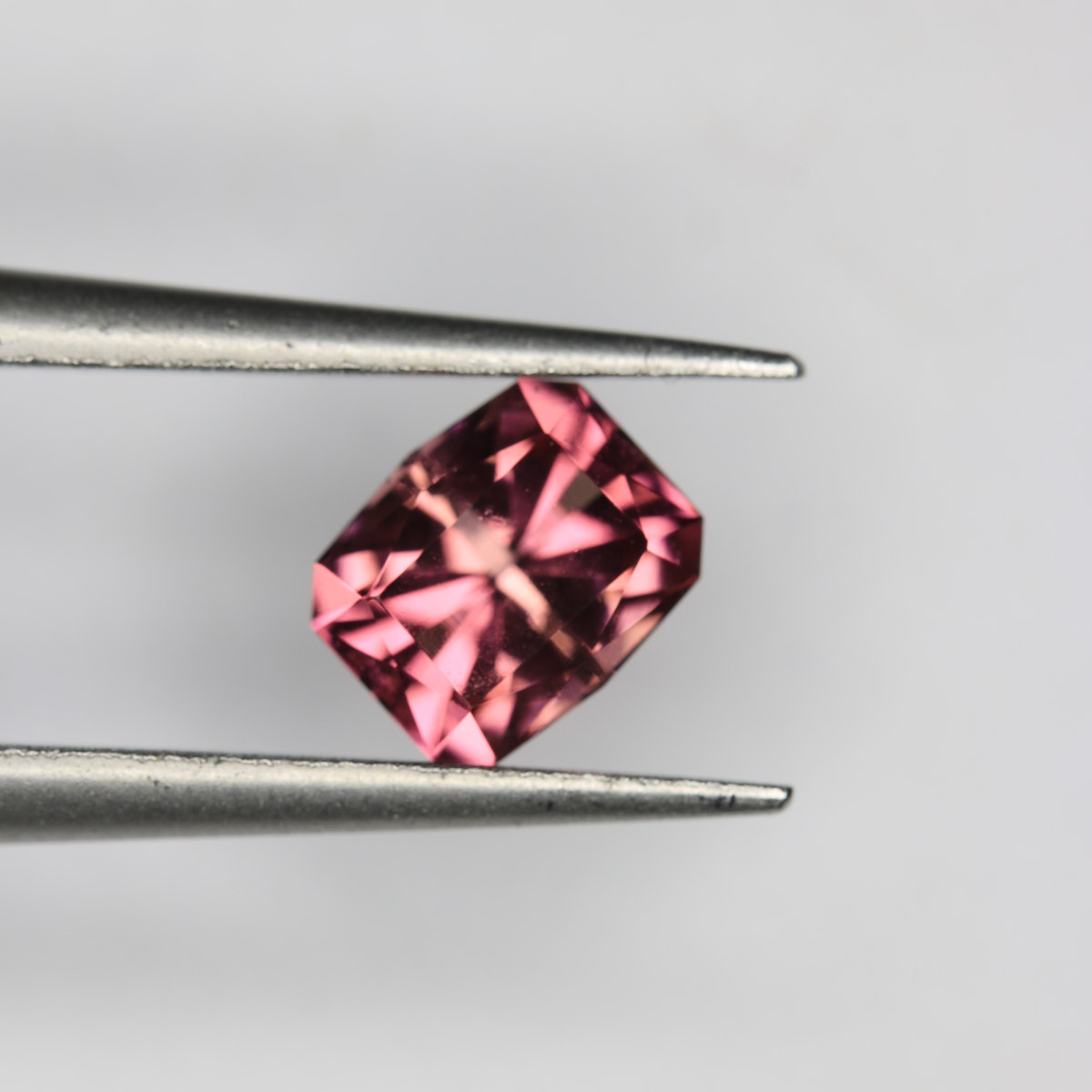 0.65ct Tourmaline Rubellite - alternate view 2