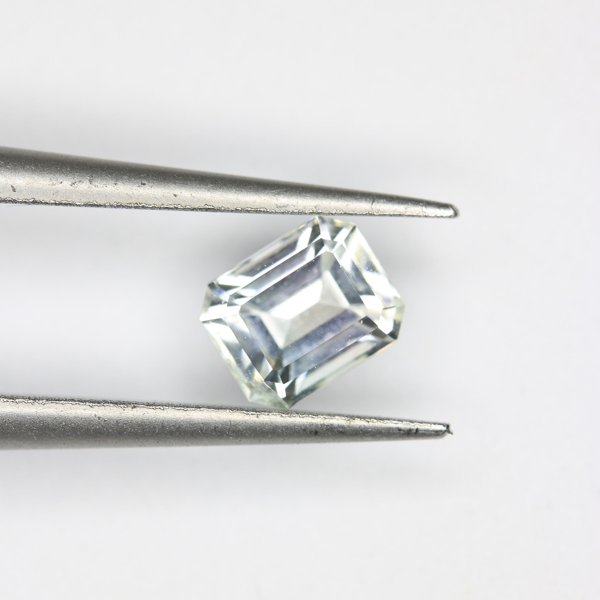 0.65ct Tourmaline - alternate view 3