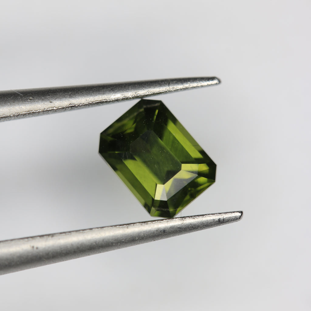 0.65ct Zircon - alternate view 2
