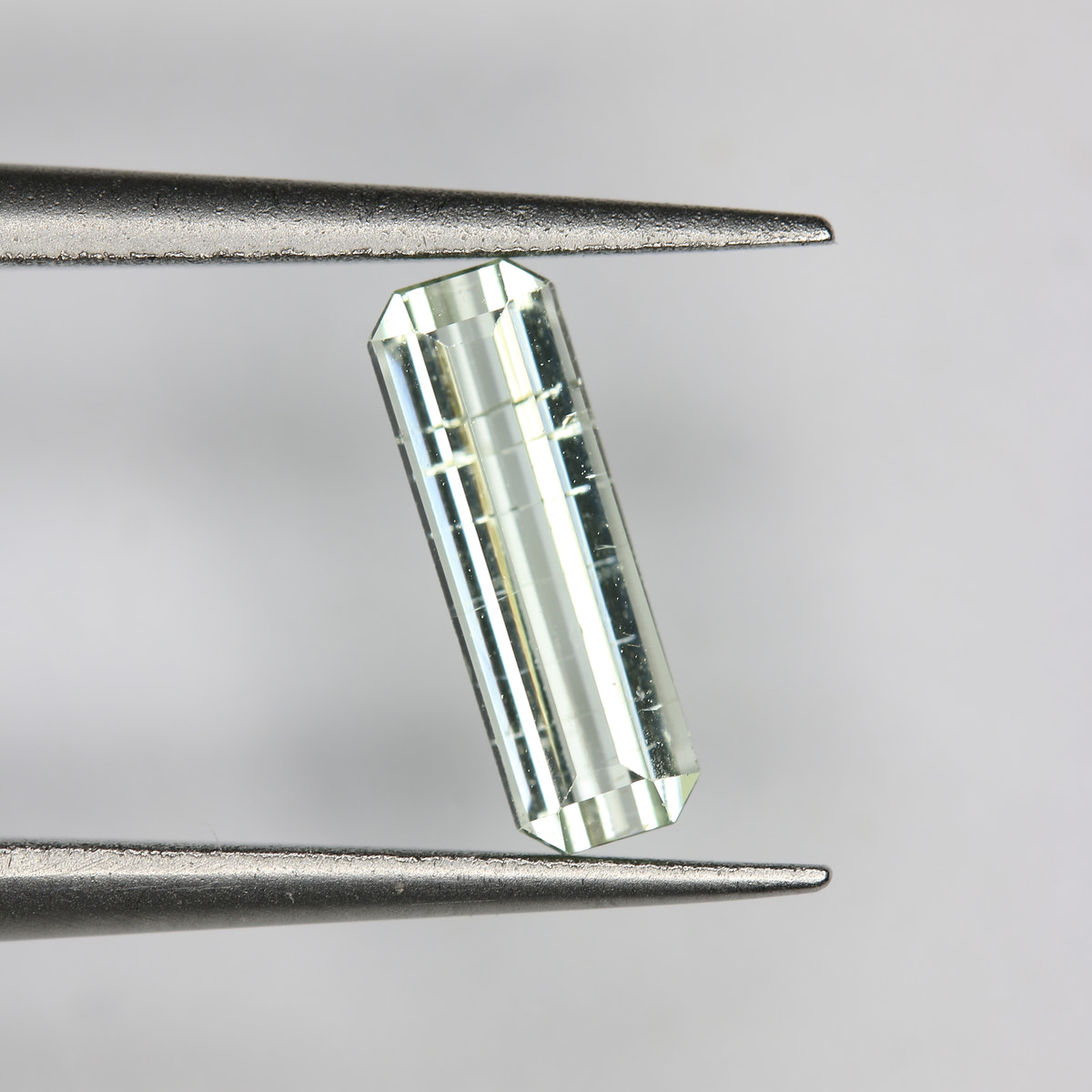 0.66ct Tourmaline Pale Green - alternate view 2