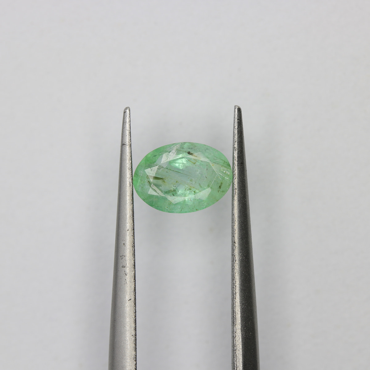 0.67ct Emerald Colombian - alternate view 2