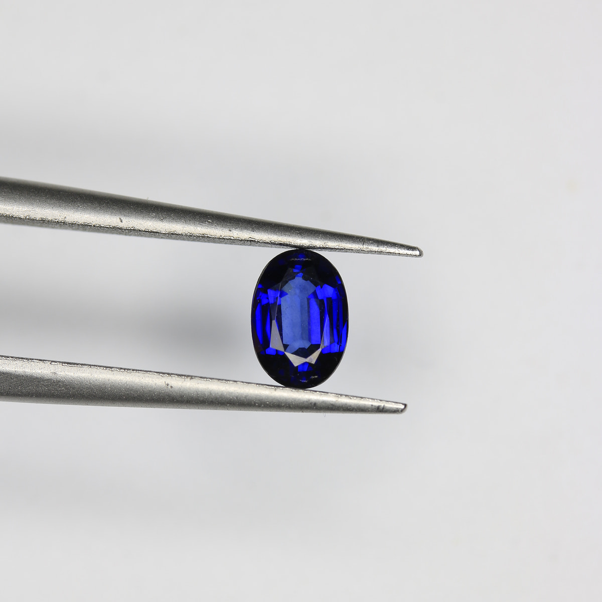 0.67ct Sapphire Royal Blue