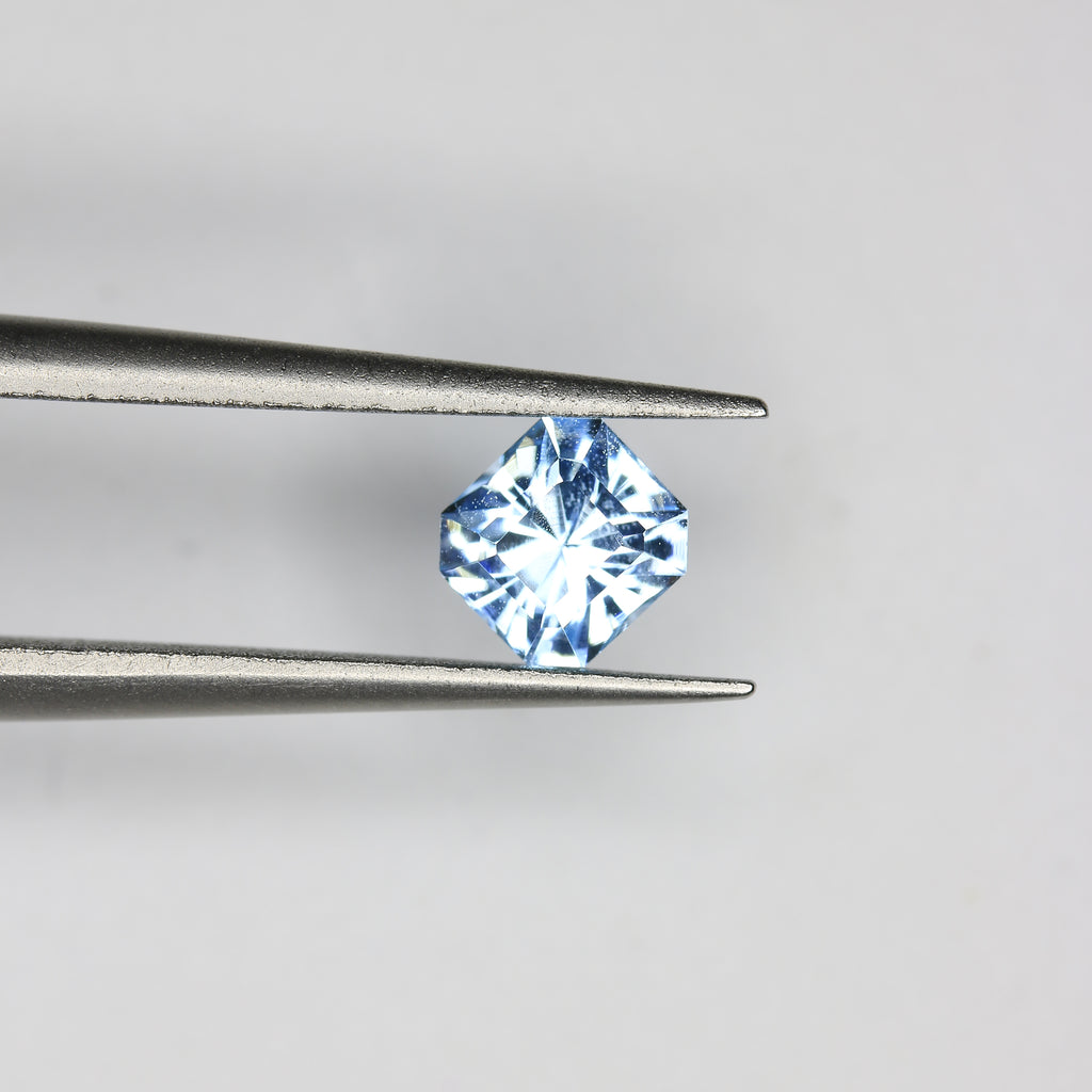 0.67ct Topaz Sky blue - alternate view 3