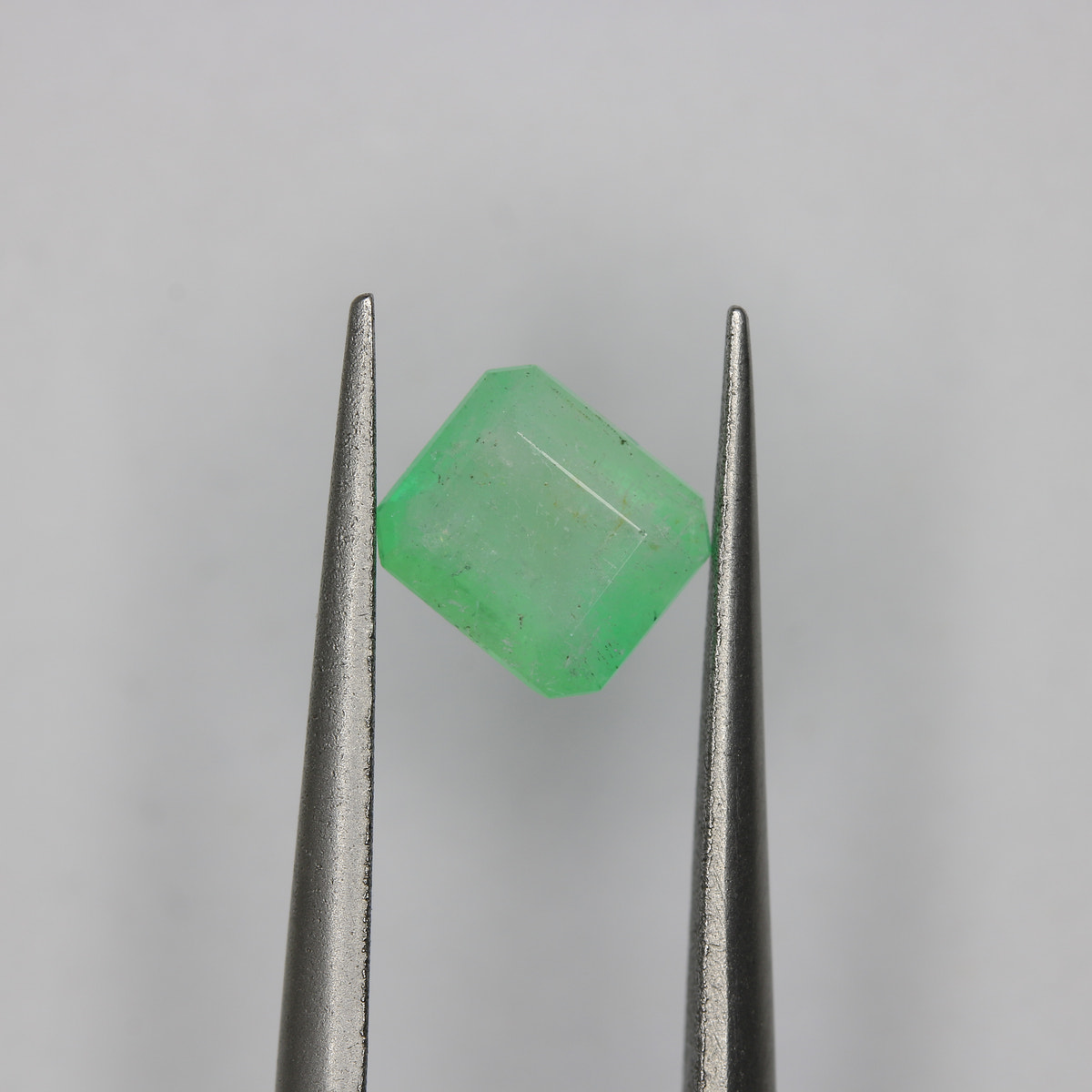0.69ct Emerald Colombian