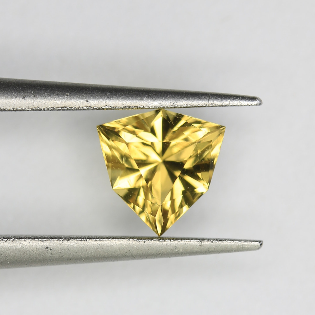 0.6ct Citrine - alternate view 2