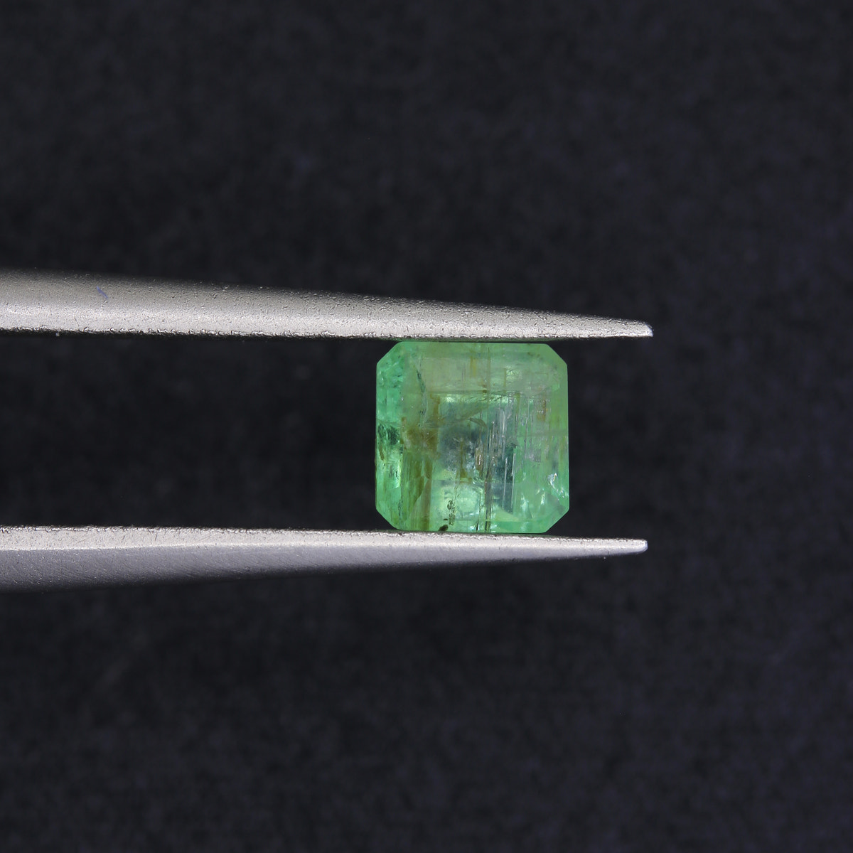 0.6ct Emerald Colombian