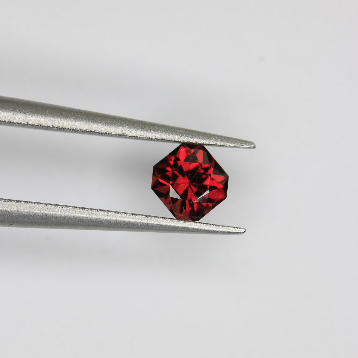 0.6ct Garnet
