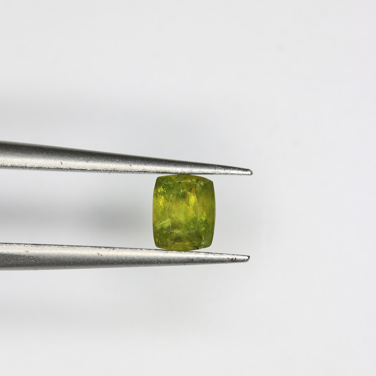 0.6ct Sphene