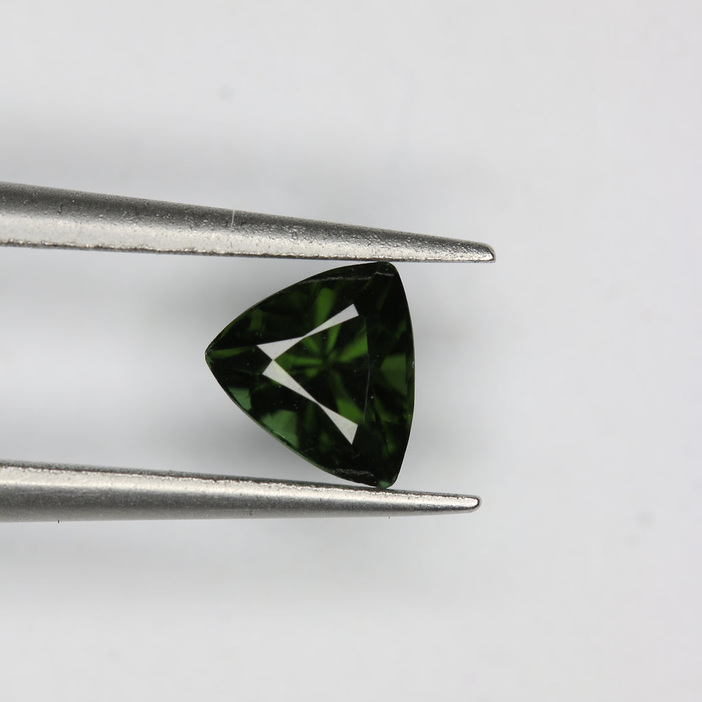 0.6ct Tourmaline Green - alternate view 2