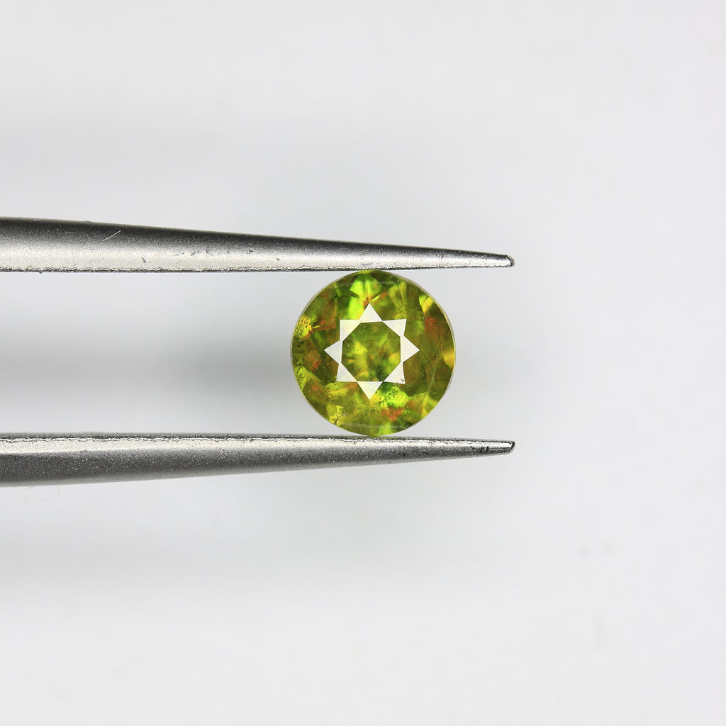 0.74ct Sphene - alternate view 2