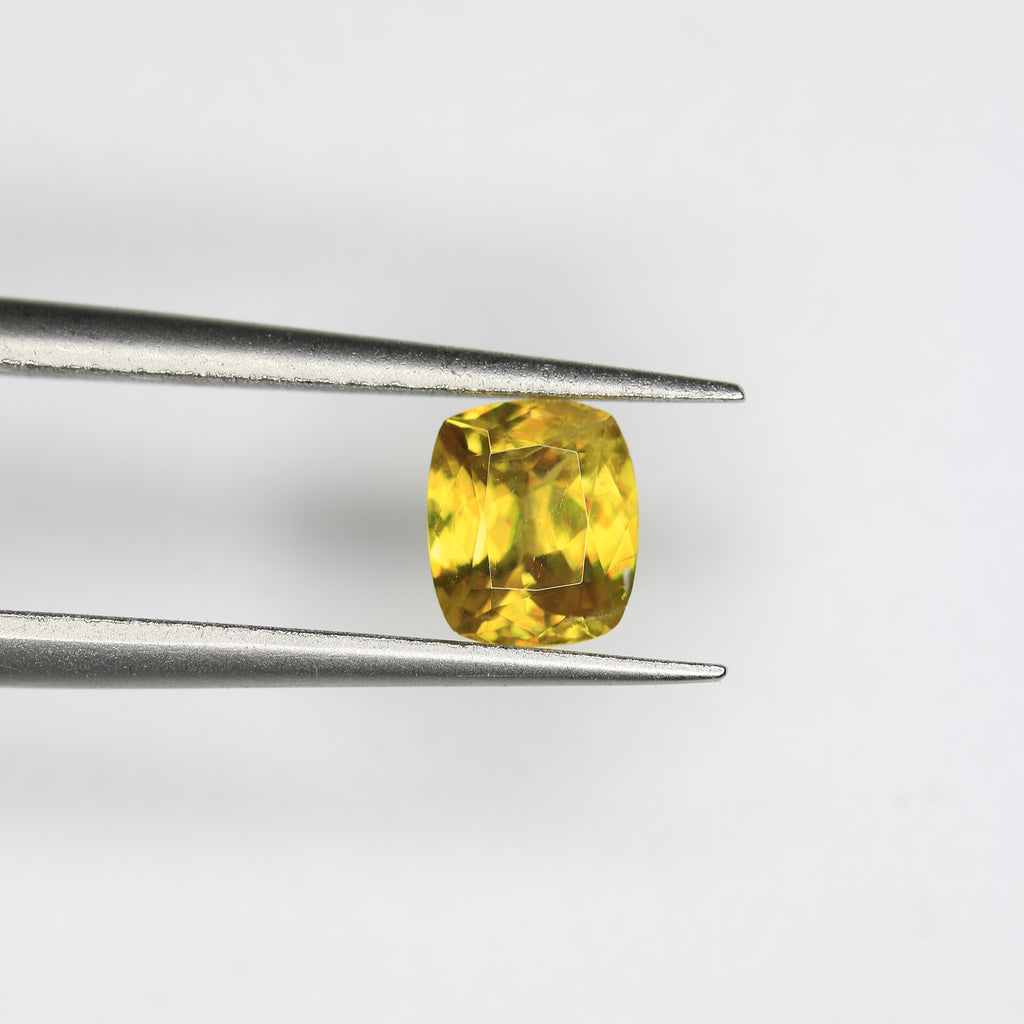 0.75ct Sphene - alternate view 2