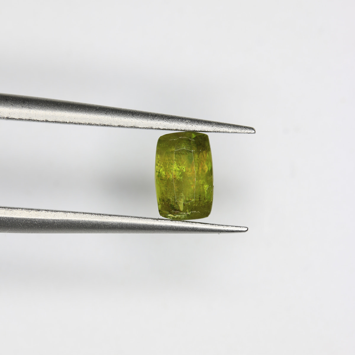 0.75ct Sphene