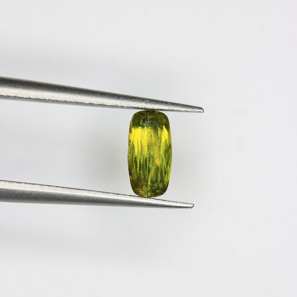 0.75ct Sphene - alternate view 2