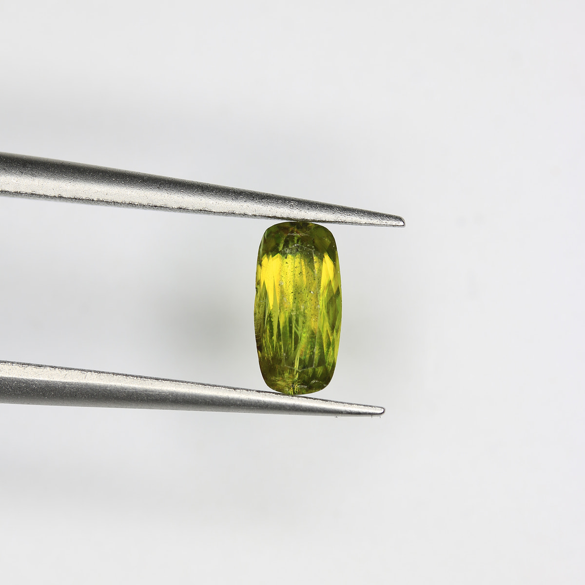 0.75ct Sphene