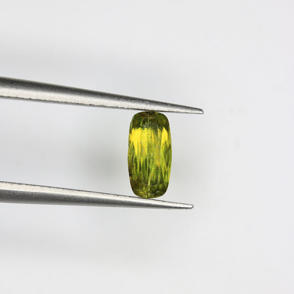 0.75ct Sphene