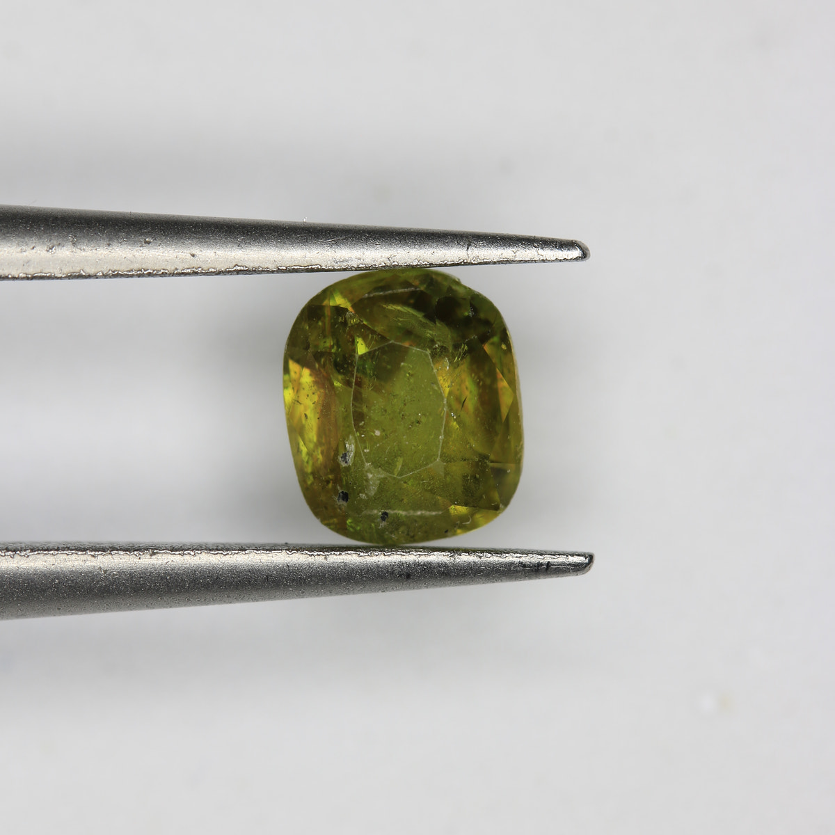 0.75ct Sphene