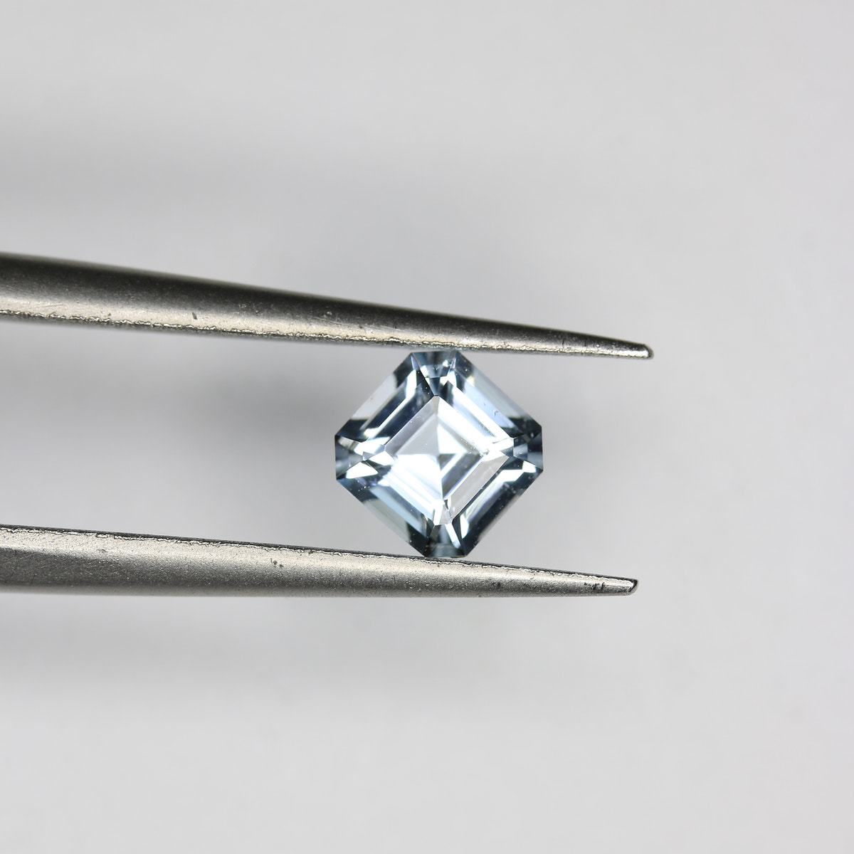 0.75ct Topaz Sky Blue - alternate view 2