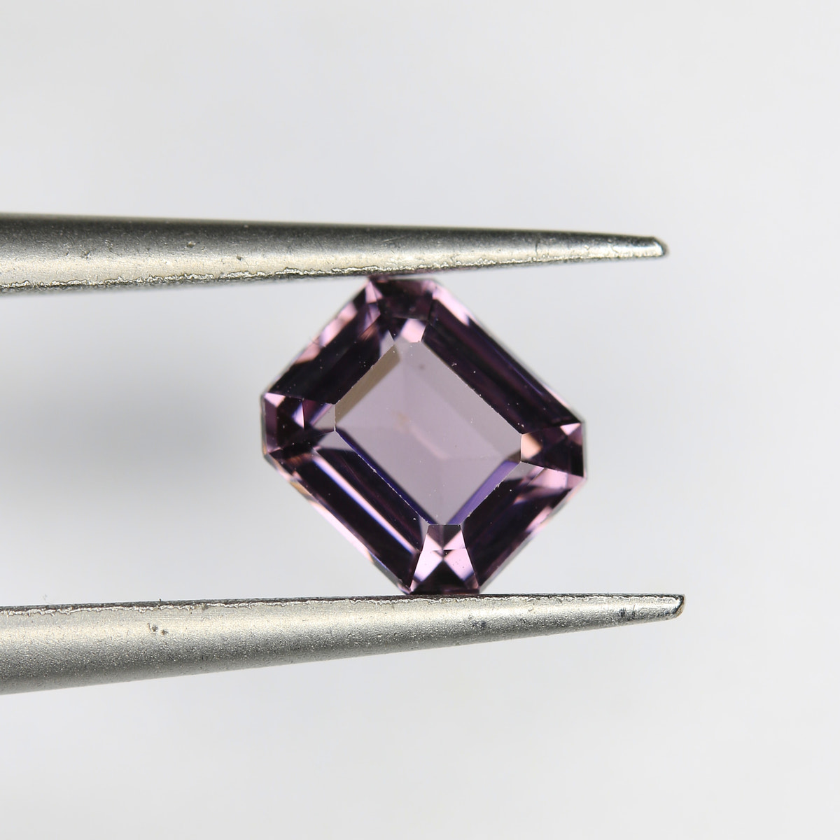 0.77ct Spinel