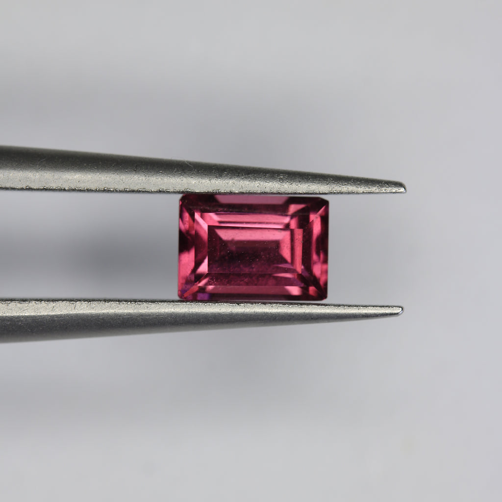 0.78ct Garnet - alternate view 2