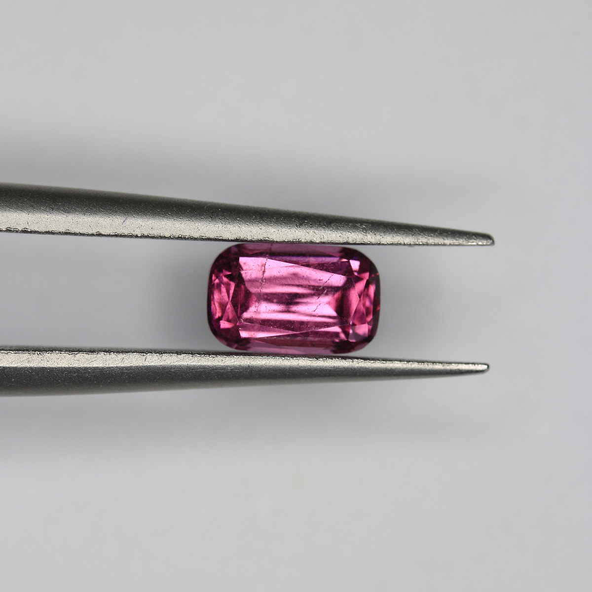 0.78ct Garnet - alternate view 2