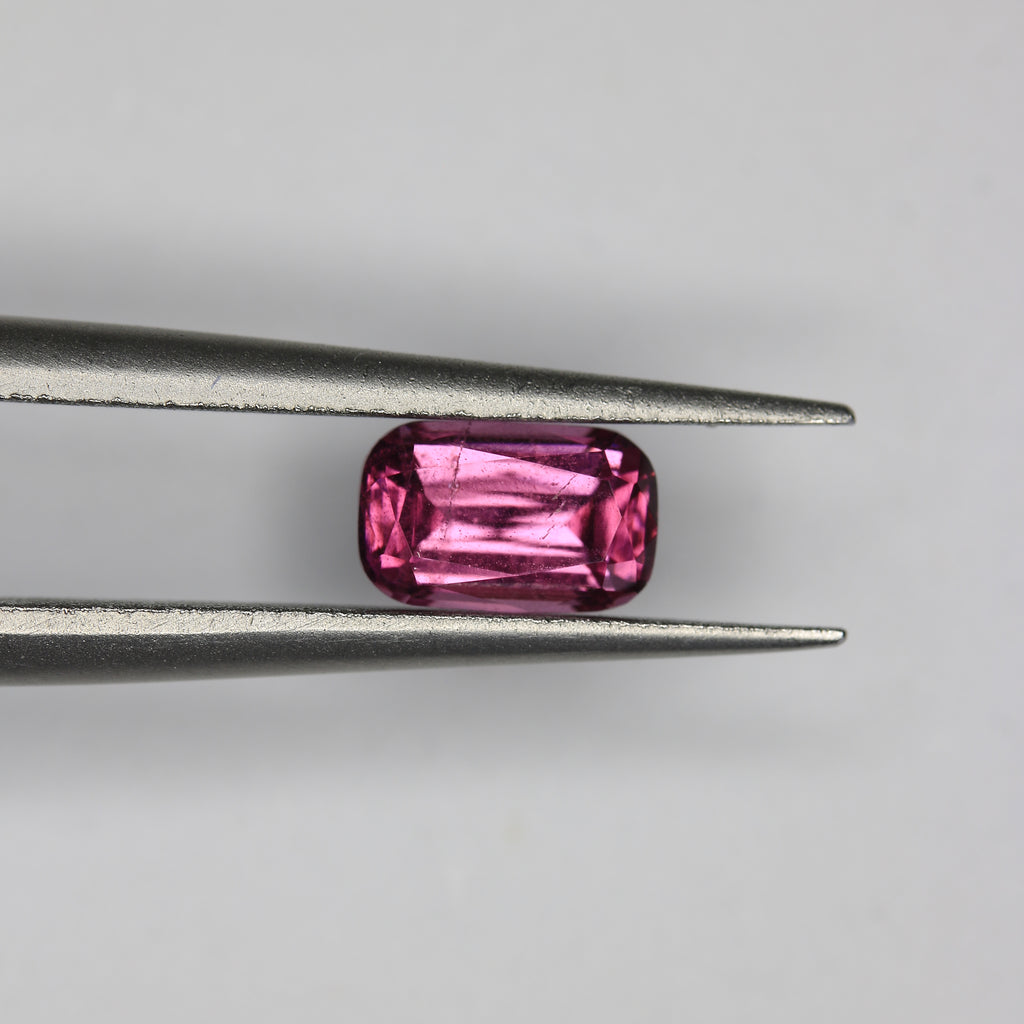0.78ct Garnet - alternate view 2