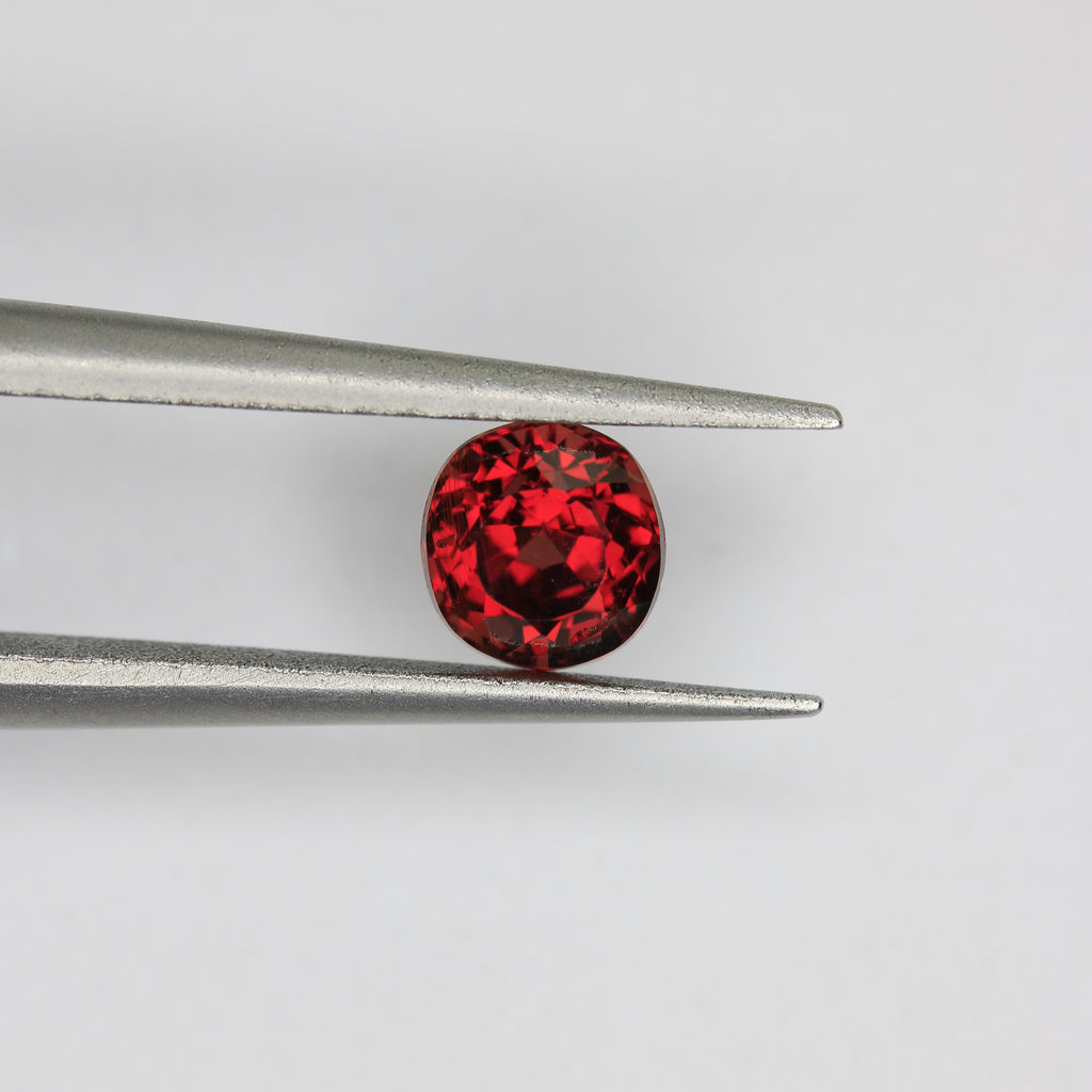 0.78ct Garnet - alternate view 2