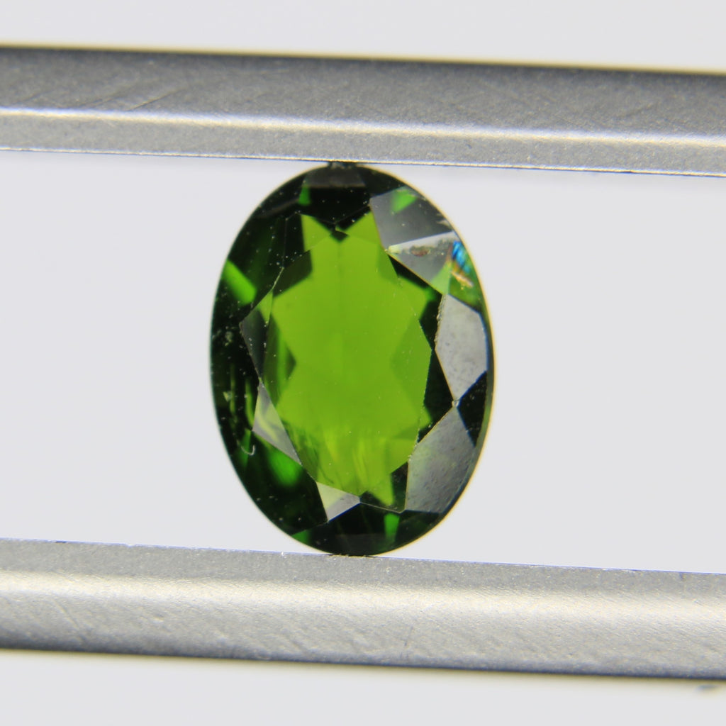 0.7ct Chrome Diopside - alternate view 2