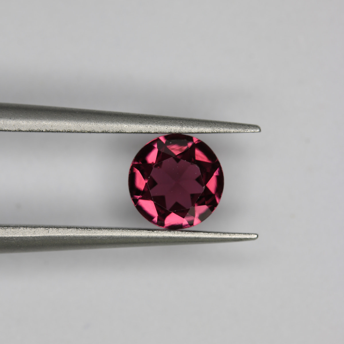 0.7ct Garnet
