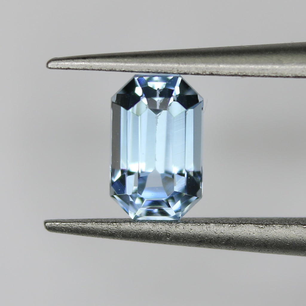 0.7ct Topaz Sky blue - alternate view 3