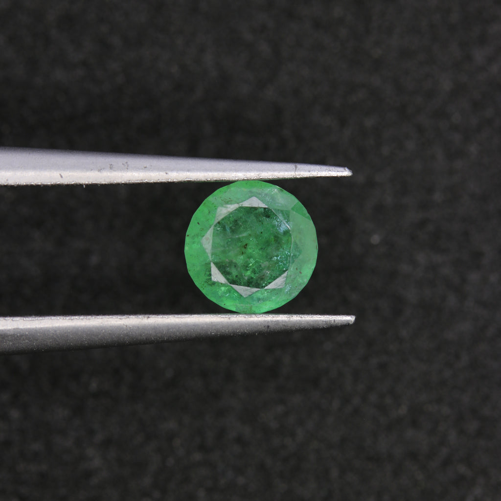 0.83ct Emerald Zambian - alternate view 2